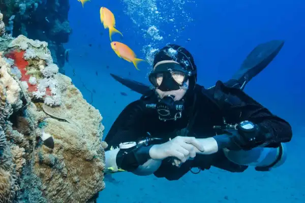 Tauchen mit Sidemount – mehr Freiheit & Balance