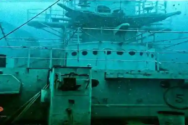 Wracktauchplatz HTMS Chang – größtes Schiffswrack Thailands