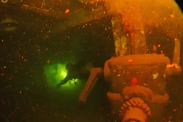 HTMS Chang wreck penetration – swim-through, limited and full overhead diving explained