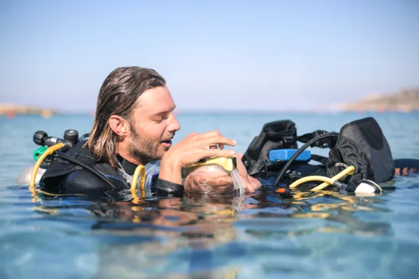 คอร์ส Rescue Diver – เรียนรู้การช่วยเหลือผู้อื่น