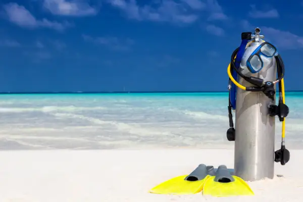 Gebrauchte Tauchausrüstung in Koh Chang – hydro-getestete Aluminium-Flaschen, APEKS Atemregler, Suunto Tauchcomputer und Ersatzteile zu fairen Preisen